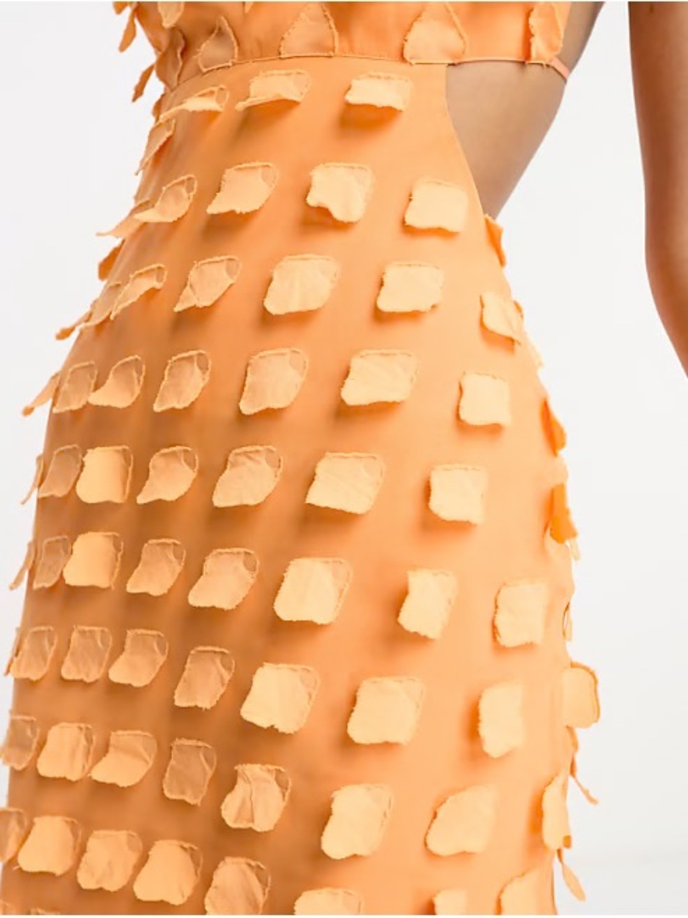 Elegant Peach Appliqué Maxi Dress with Spaghetti Straps - Picture 3 of 10
